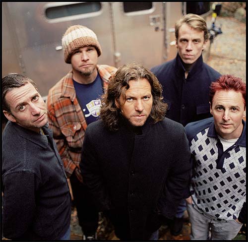 Pearl Jam presenta su nuevo disco Backspacer